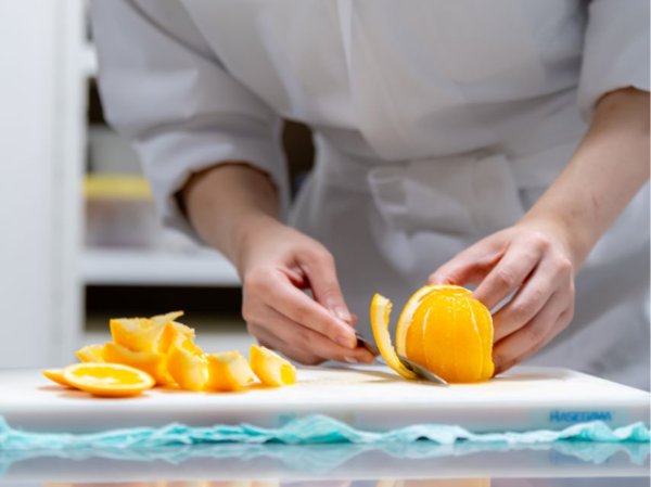 経験豊富なシェフが、基礎から
丁寧にわかりやすく指導してくれます。