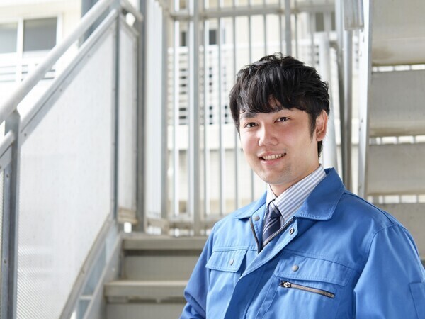 レンタカー運搬ドライバー
レンタカーの清掃・洗車・点検