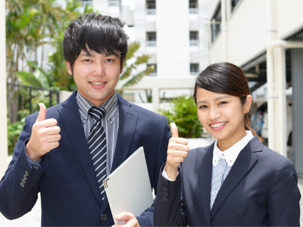 【一般事務|正社員】■業界・職種未経験可■正社員経験なしOK■転勤なし■服装自由■引越し手当あり■年間休日120日以上■残業20時間以内