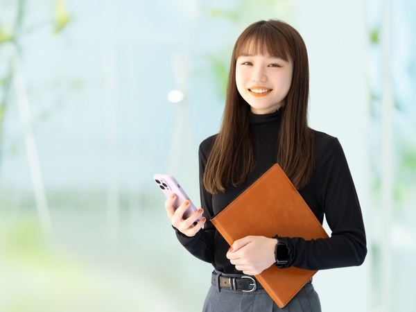 web・SNSマーケティング
SNS運営やクリエイティブ制作、広告運用