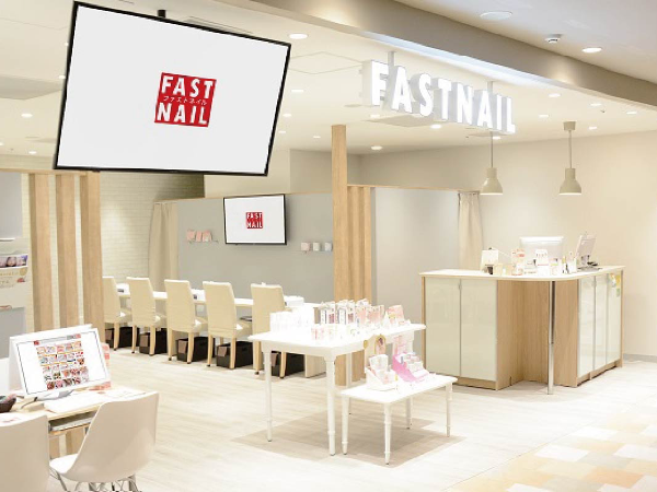 ネイルサロン「FASTNAIL」
国内最大級の全国65店舗を展開
