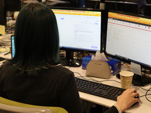 高時給1300円でしっかり稼げる！
1日8時間、週5日勤務です◎