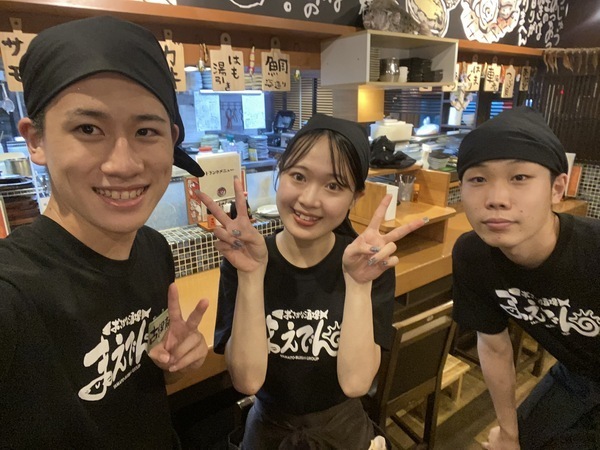 【紹介案件】＼人気海鮮居酒屋の店長候補／高月給35～50万円スタート！平均残業時間月10時間以下！最短半年での店長昇格も可能！20代で役員昇格など若手多数活躍中！失敗を恐れず、どんどんチャレンジさせてくれる社風！