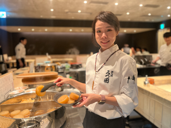 【火入れ　みつ囲　新宿パレット西口店】店長・料理長候補｜週休2日制｜昇給賞与あり｜上場企業