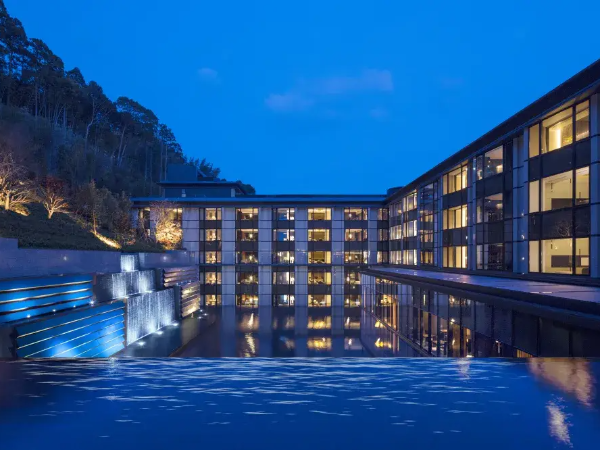 【業界トップクラスの安定企業】日本が誇る美の極致が息づく、会員制のリゾートホテル！ワンランク上の料理人へ、腰を据えて成長しませんか？