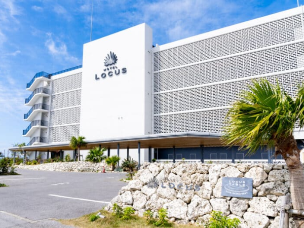 【沖縄県・宮古島】沖縄UDS　HOTEL LOCUS内フロント業務/個室寮完備/福利厚生充実