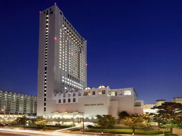 【調理・キッチンスタッフ】ラグジュアリーホテルで和洋中の料理店、調理スタッフを募集！【休日や福利厚生充実◎】