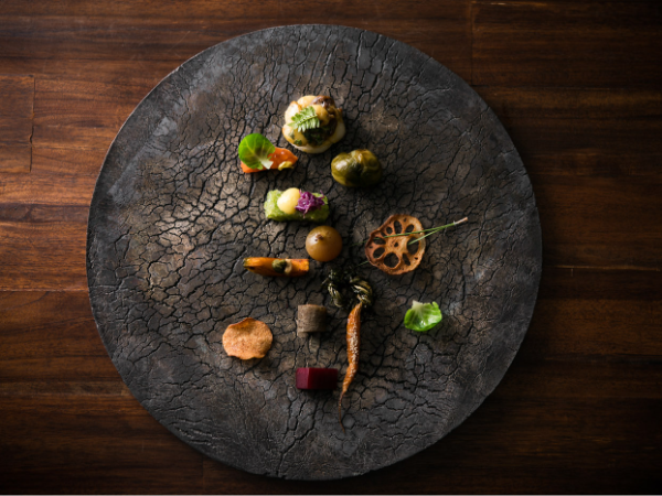 〈給与30万～45万・ 寮完備〉北海道唯一の2ミシュランキー受賞旅館！料理人として新たなレベルにステップアップしませんか？