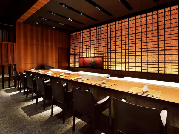 お台場にたたずむ別世界。完全会員制ホテル&スパリゾートで調理スタッフ募集！素材にもゲストにも丁寧に向き合える環境で、腕をみがきませんか？