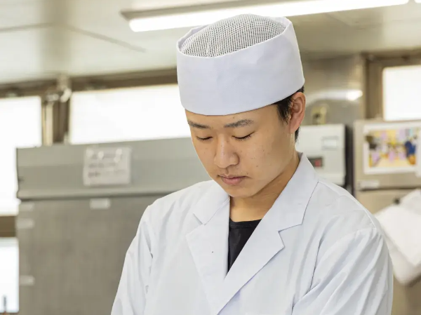 料理の創造力を発揮し、チームを牽引！副料理長候補としてキャリアアップ！