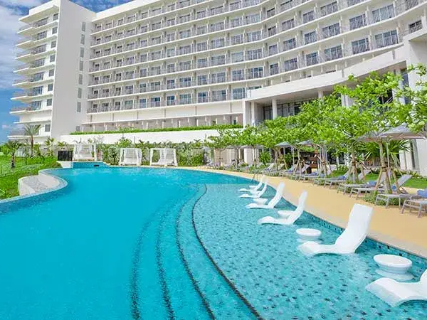 【ヒルトングループ】ビュッフェからファインダイニングのデザート作りまで携われる！経験を活かしつつスキルアップが目指せるパティシエ募集！