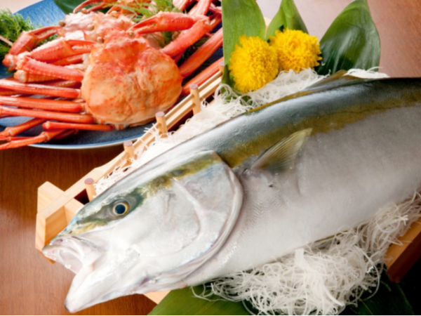 【富山すし居酒屋 花より魚】月8日休み！プライベートとの両立もバッチリ！飲食店未経験の方もしっかり稼げる環境をご用意してお待ちしております！