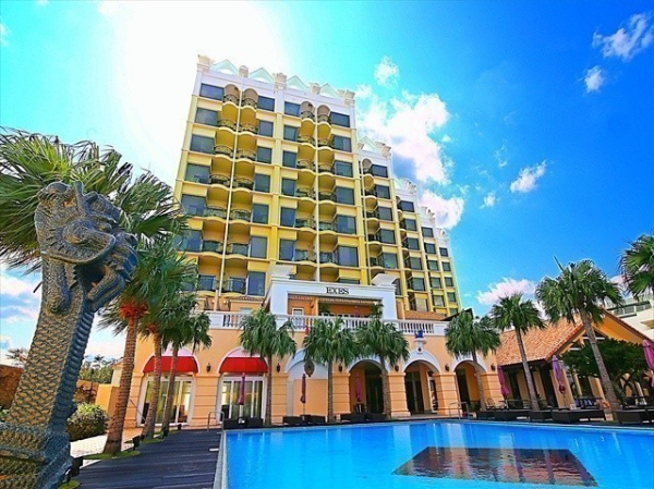 【沖縄・恩納村】OKINAWA KARIYUSHI RESORT EXES ONNA「洋食調理」【正社員】賞与年2回/マンション型の社員寮完備/移住者◎歓迎/各種社会保険完備/退職金制度有★