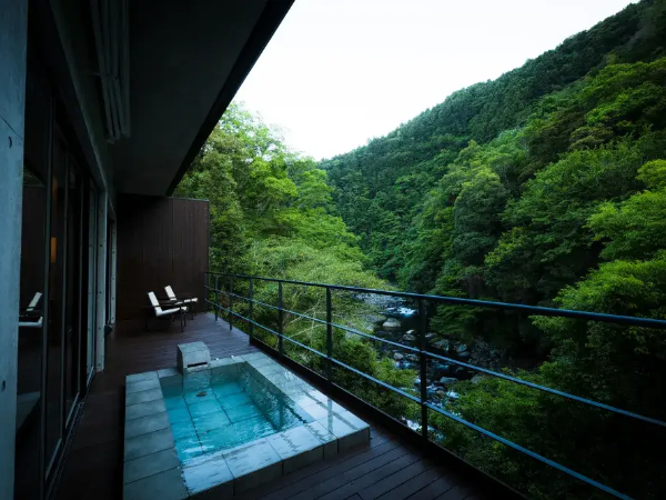 ミシュランガイド認定のオーベルジュ「arcana izu」で、一流の料理スキルを磨くチャンス！