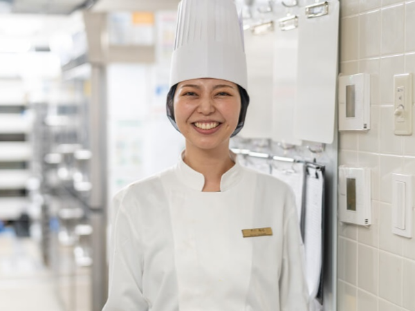 【沖縄・恩納村】★年内内定→年明け入社★ 転職活動を開始し、即座にキャリアアップ！★入社時期応相談♪　沖縄にある【ハレクラニ】ブランドの2号店！ラグジュアリーホテル、ハレクラニ沖縄の《シェフドパルティ》募集！★移住者支援あり★福利厚生充実★