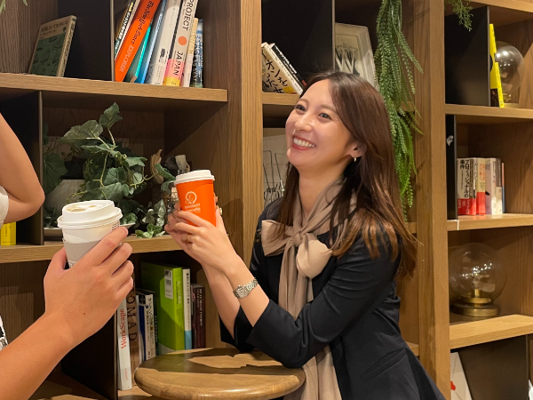 ◆若手特化のキャリアアドバイザー／接客販売経験者歓迎／給与29万円～年収600万可／土日祝休／研修◎