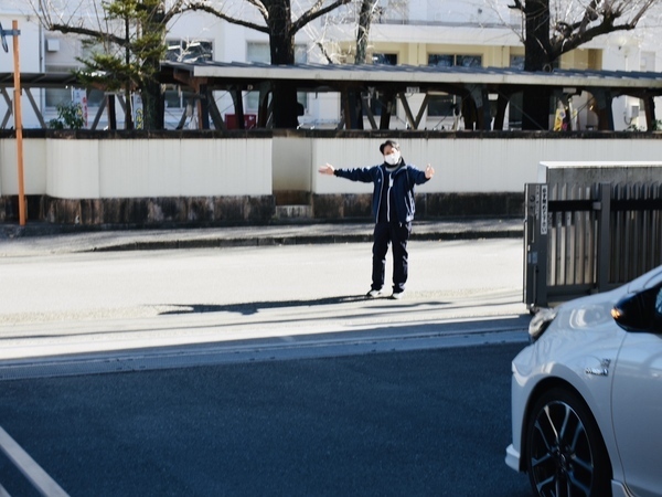 来校者、教職員、生徒さんの気持ちの良い
対応をお願いします。
