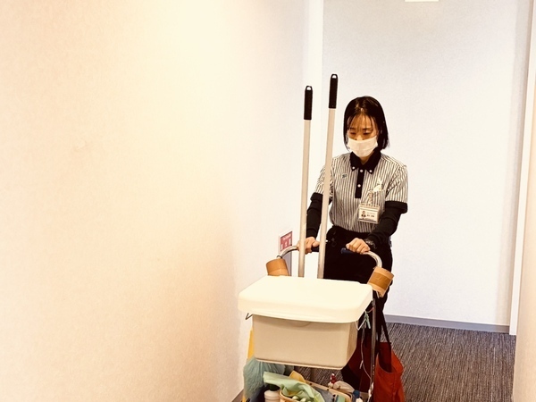 事務所が多く入る清潔なオフィスビルです