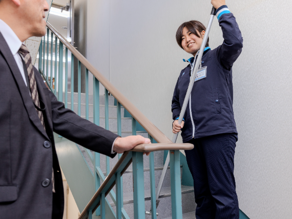 建物がきれいになると達成感があり、
お客様から感謝の言葉もいただけます。