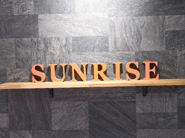 大阪 ／製造職  建築系インテリア部材の加工