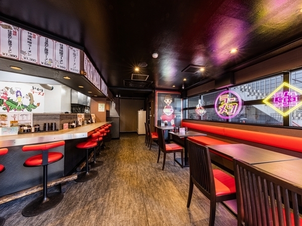 車・バイク通勤も可能◎
通勤もしやすいお店です！