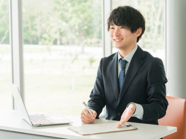 【未経験歓迎／法人営業】ドライブレコーダー・カーナビ等の提案営業｜月給28万円～／賞与年3回／既存顧客中心／ノルマなし