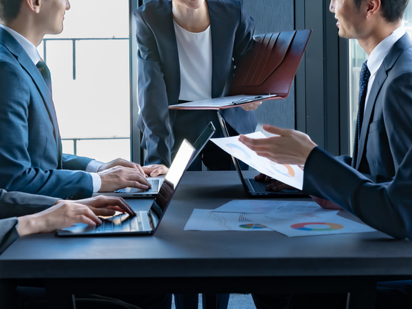 【上流設計エンジニア／正社員】電力・エネルギー向けCISシステムの要件定義・基本設計｜月給28.5万円・賞与年2回・昇給年1回｜名古屋市中区/SI