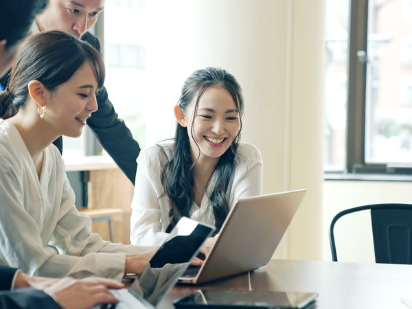 【ITエンジニア/正社員】◆実力をさらに伸ばしたい経験者必見◆完全週休2日制で安心◆補助制度も充実でスキルアップしやすい◆社内でのサポートも充実◆長く働きたい方にオススメ/SI