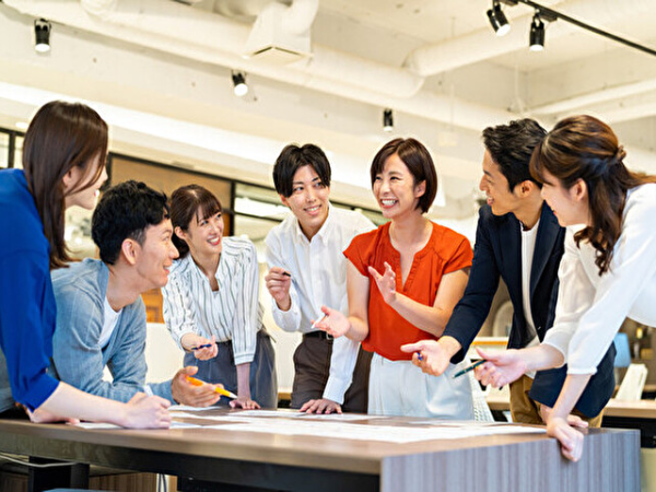 スポーツ業界における教育・キャリア支援企業での経理正社員