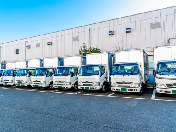 医薬品などの卸売・物流企業での経理正社員