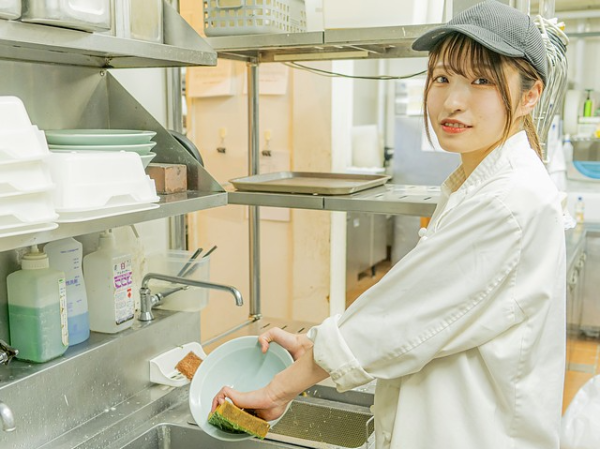 人気中華料理店「暖龍」で キッチンのお仕事をお任せします♪