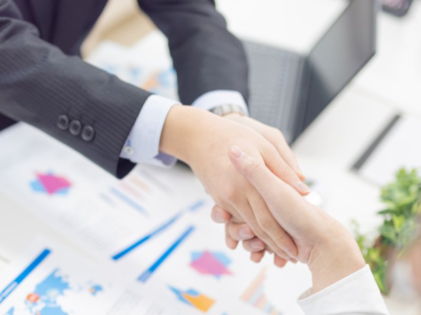 03 プロのアドバイザーが二人三脚でサポート