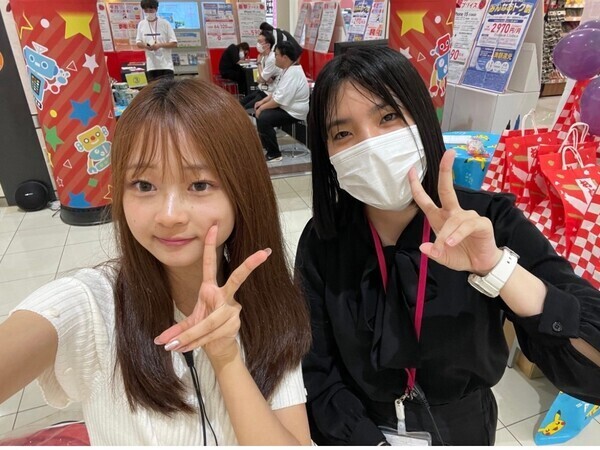 【イベントスタッフ】『正社員で給料UPに向けた大サービス！コレは激熱な平日土日接客が大メインのお仕事しましょうか』