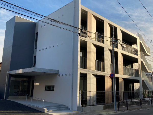 3階建てで3ユニットに
分かれています!