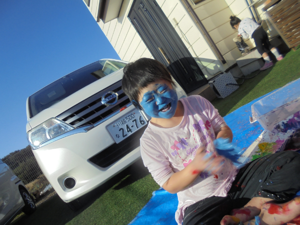 園庭を活用した行事「青空お絵かき」等、
他には無い行事が盛りだくさん!