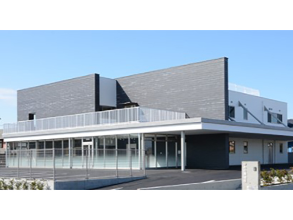 ★髪色・カラコン・ピアス・ネイル自由★子どもたち1人ひとりに寄り添える、ここなら笑顔で働けると確信しました＿YouTubeでVlog・密着動画も公開中！