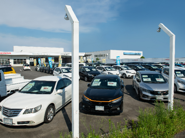 【鈴鹿　中古車】店舗内受付/年間休日115/営業事務職（中途）/未経験歓迎/ホンダ正規ディーラー/ホンダカーズ三重