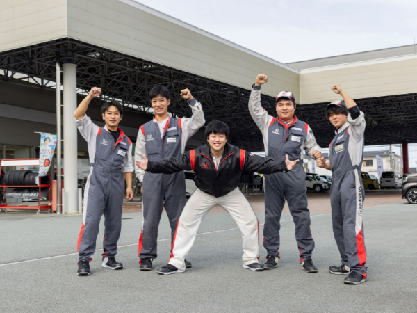 【整備士　松阪】メカニック／2級整備職（中途）/正規ディーラー/ホンダカーズ三重