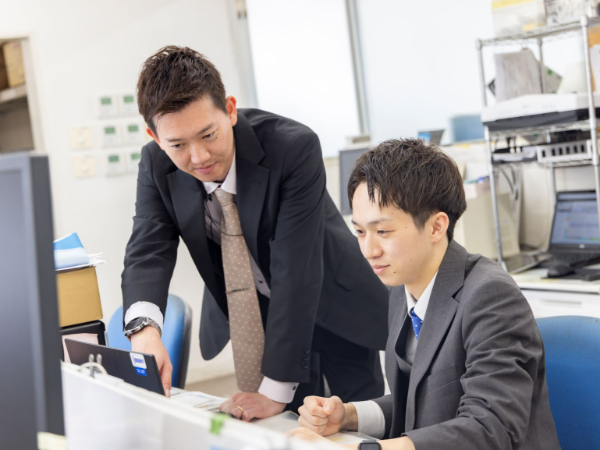 【営業 四日市白須賀】新車営業(中途)正社員/安心安定のホンダ正規ディーラー/高額インセンティブ/ホンダカーズ三重