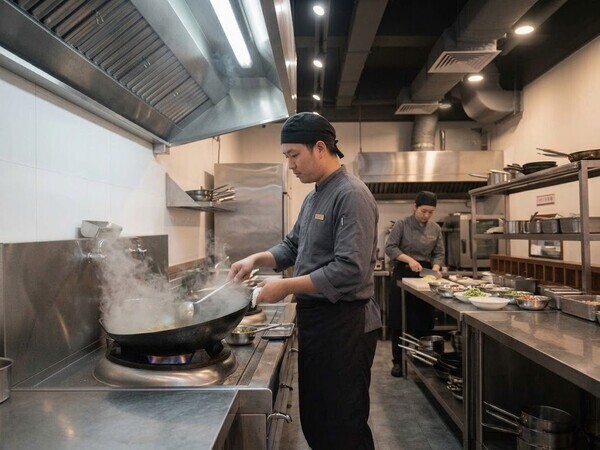 月給27.9万～35万円&社割あり｜中国料理で調理磨く