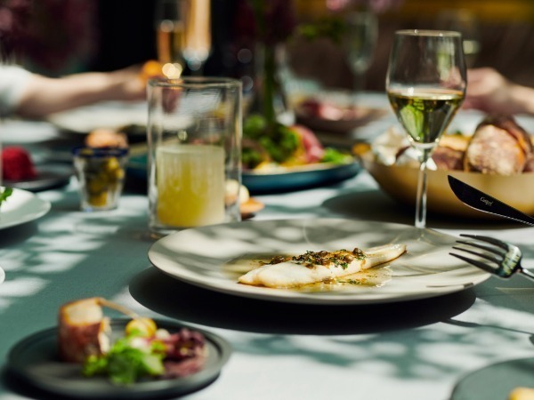 【北海道・札幌】給与25万～30万/賞与2回/月・火曜休み/車通勤OK/1800年代から人々の祈りを見守り続けた、歴史と感動が息づく南フランスの教会・調理スタッフ募集