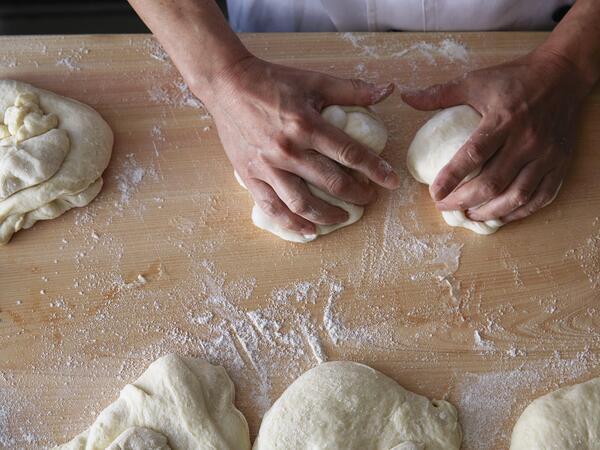 【紹介案件】大阪府・大阪市浪速区｜製パン、ブーランジェ｜月給23万～33万円｜賞与年2回