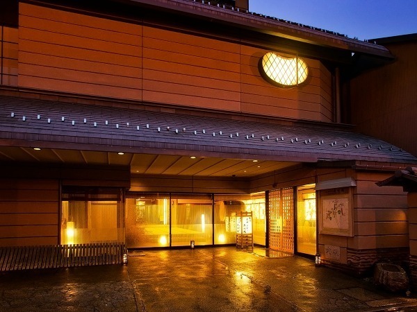 ＜岐阜・飛騨高山＞賞与年3回・社員寮完備！飛騨高山の老舗旅館「本陣平野屋」で、趣向を凝らした本格寿司を提供しませんか？