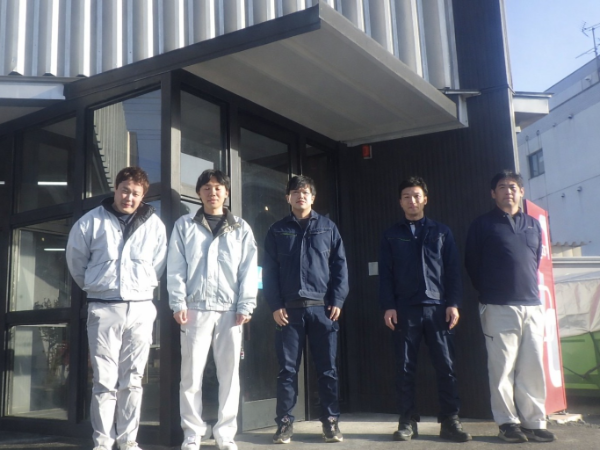 【小山市/正社員/工事スタッフ】◆業界未経験OK◆充実のチームサポートで未経験から月給50万円以上も可能◆働きやすさを支える各種福利厚生◆奨学金返済支援制度あり◆産休・育休取得実績あり◆賞与年3回◆奨励金、随時昇給あり◆勤続年数長い方も多数◆イチから手に職をつけるチャンス！