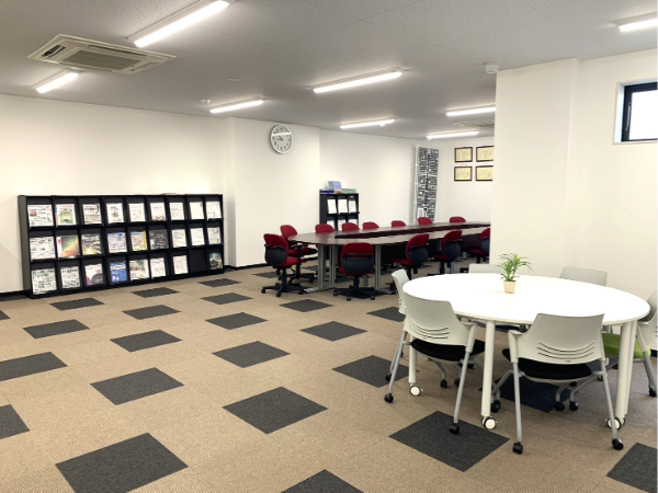 安心・安定して長く働ける会社。
若手活躍中の営業所もあり！