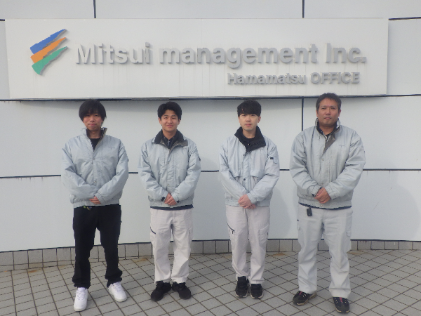 【浜松市/正社員/工事スタッフ】◆業界未経験OK◆充実のチームサポートで未経験から月給50万円以上も可能◆働きやすさを支える各種福利厚生◆奨学金返済支援制度あり◆産休・育休取得実績あり◆賞与年3回◆奨励金、随時昇給あり◆勤続年数長い方も多数◆イチから手に職をつけるチャンス!