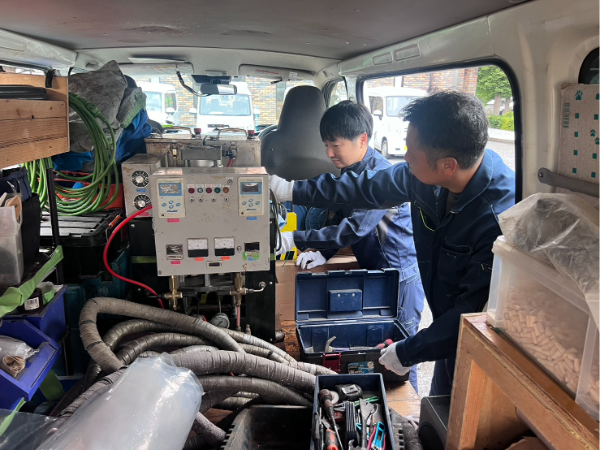 住宅環境改善のための提案営業。
お客様に喜ばれるやりがいある仕事です。