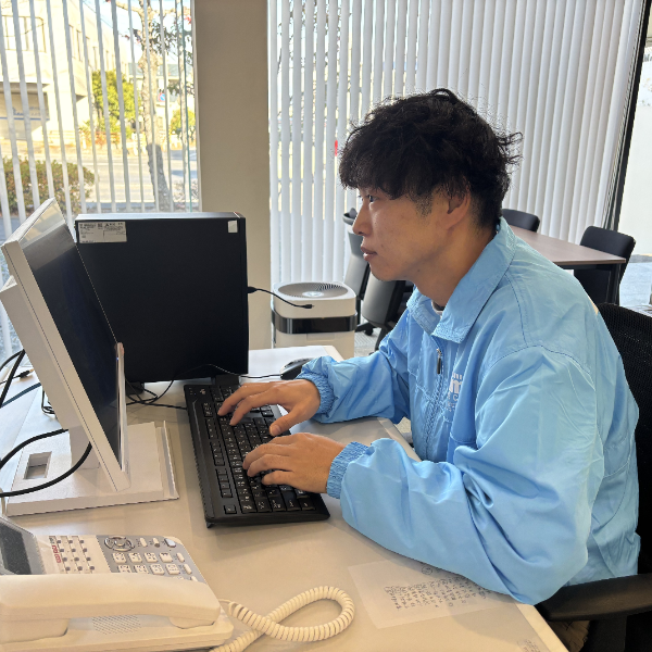 課長/塚田 朋幸