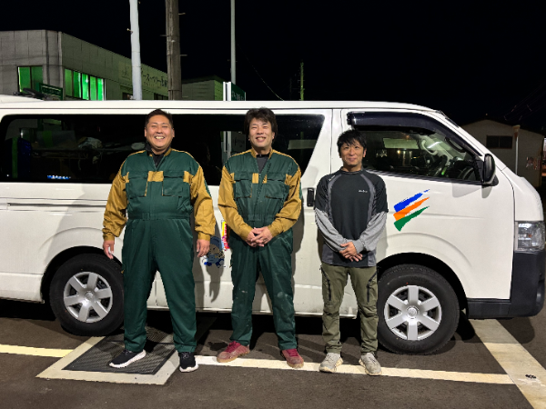 【上越市/正社員/営業職】◆高収入可能!固定給30万円~+インセンティブ+諸手当あり◆営業未経験OK◆個人ノルマなし×問い合わせ対応が中心の反響営業で始めやすい◆年末年始・夏季休暇も充実◆奨学金返済支援制度あり◆車通勤OK&寮完備で安心◆結婚・出産祝い金あり!