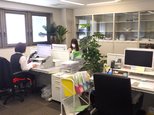 相談しやすい風通しの良い会社です！
未経験からスタートする方もご安心を！